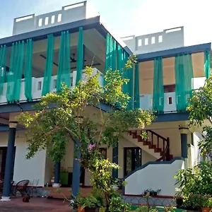  Couette-café Kadalamma Inde